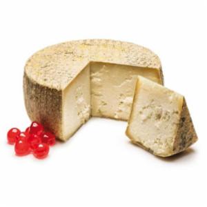 Pecorino Stagionato In Grotta Il Petroso Toscana