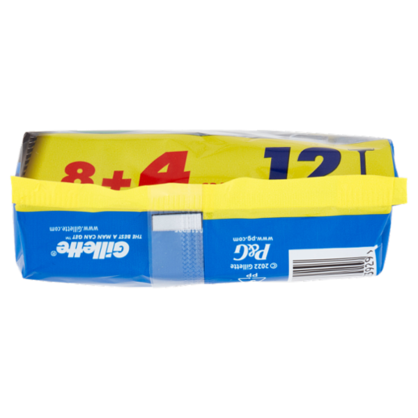 Gillette Rasoio Uomo Blue3 Smooth Usa e Getta a 3 Lame, Confezione da 8 rasoi + 4 Gratis = 12 Rasoi