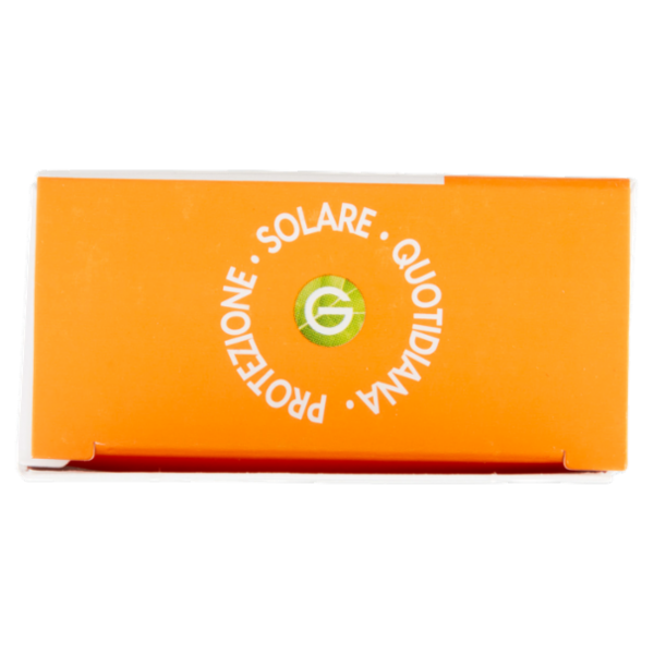 Garnier Ambre Solaire Fluido Anti - Macchie alla Vitamina C SPF50 40 ml