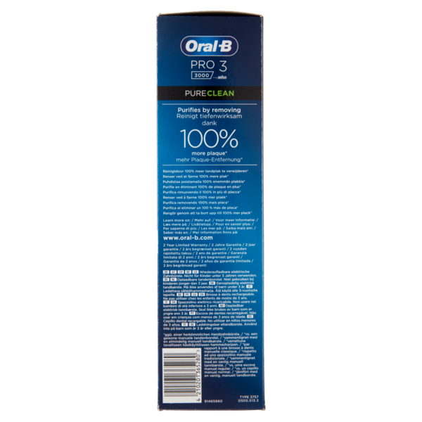 Oral-B Power Spazzolino Elettrico Ricaricabile Pro3 3000 Pure Clean Nero con Setole Carbone