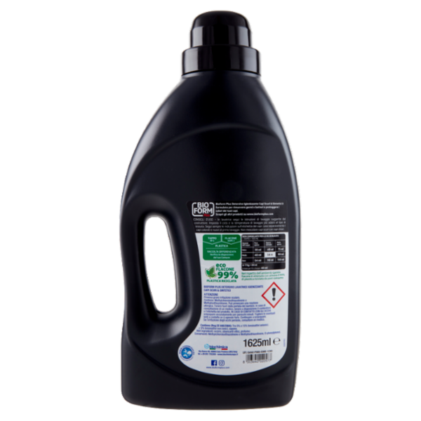Bioform Plus Detersivo Igienizzante Capi Scuri & Sintetici 1625 ml
