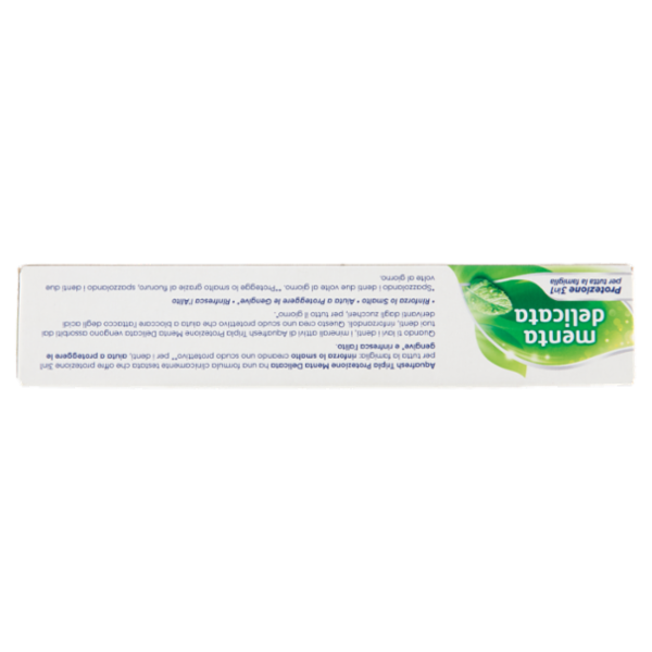 Aquafresh Tripla protezione dentifricio 3 in 1 gusto menta delicata e protezione denti 75 ml