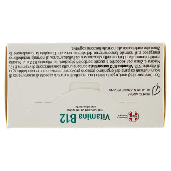 Matt Divisione Pharma Vitamina B12 concentrata energia 15 flaconcini 105 ml
