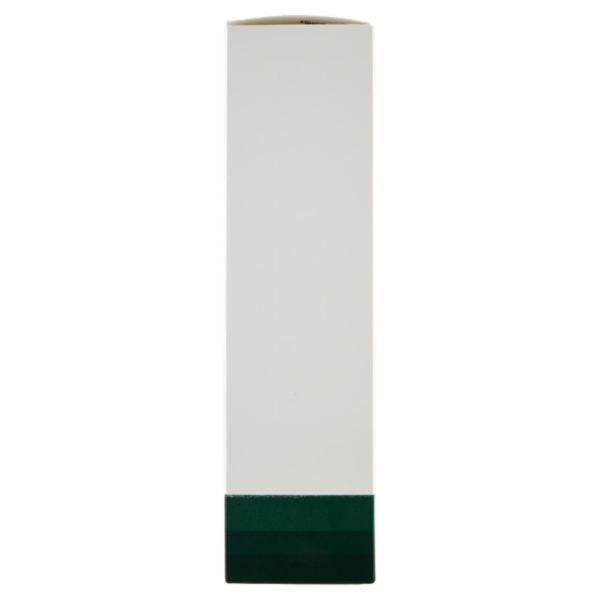 Laphroaig Aged 10 Years Islay Single Malt Scotch Whisky 700 ml