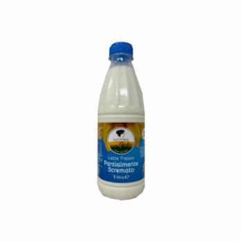Fattorie Donna Giulia Latte Fresco Parzialmente Scremato Pet Lt.1
